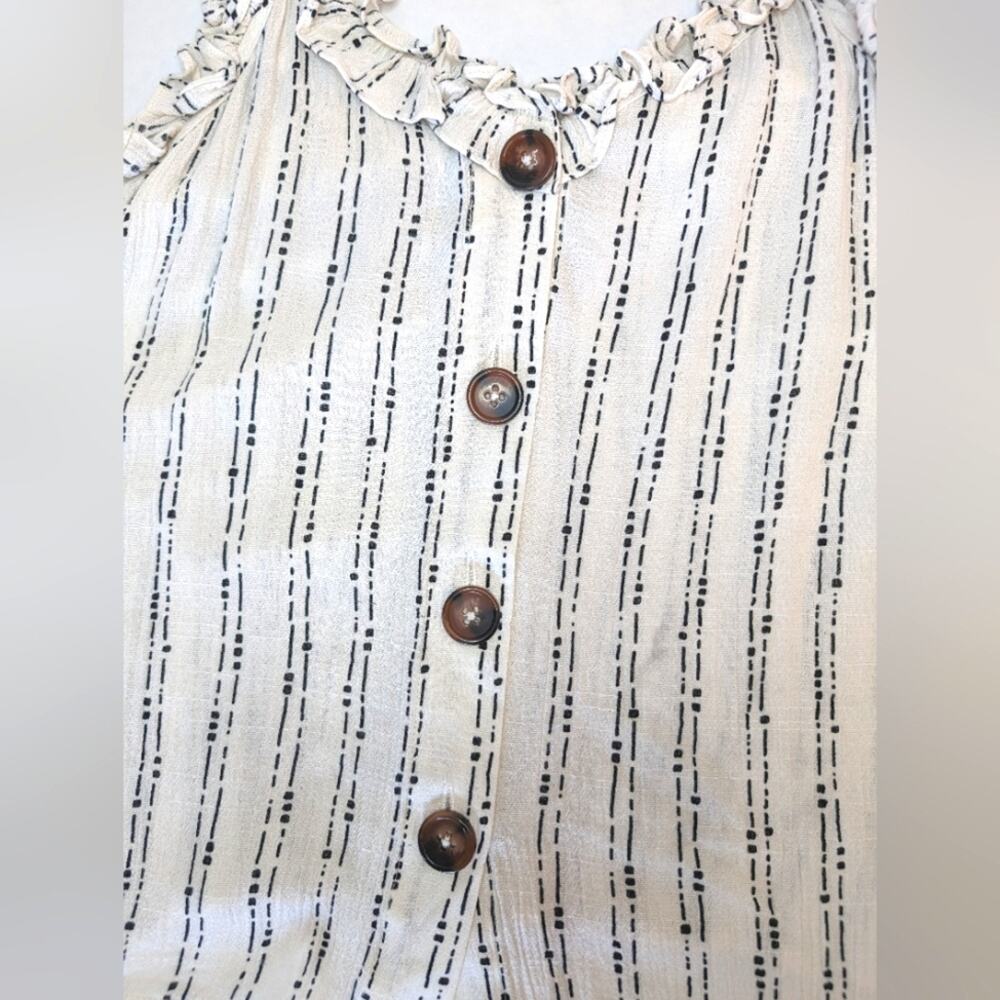 Altar'd State Button Down Ruffle Wonder Tank Top - Picture 2 of 4